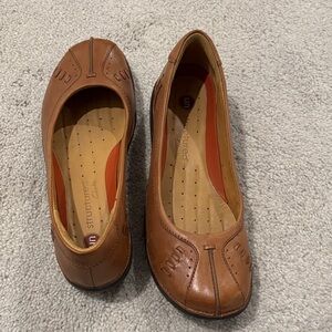 Clarks Women's Brown Leather Flats